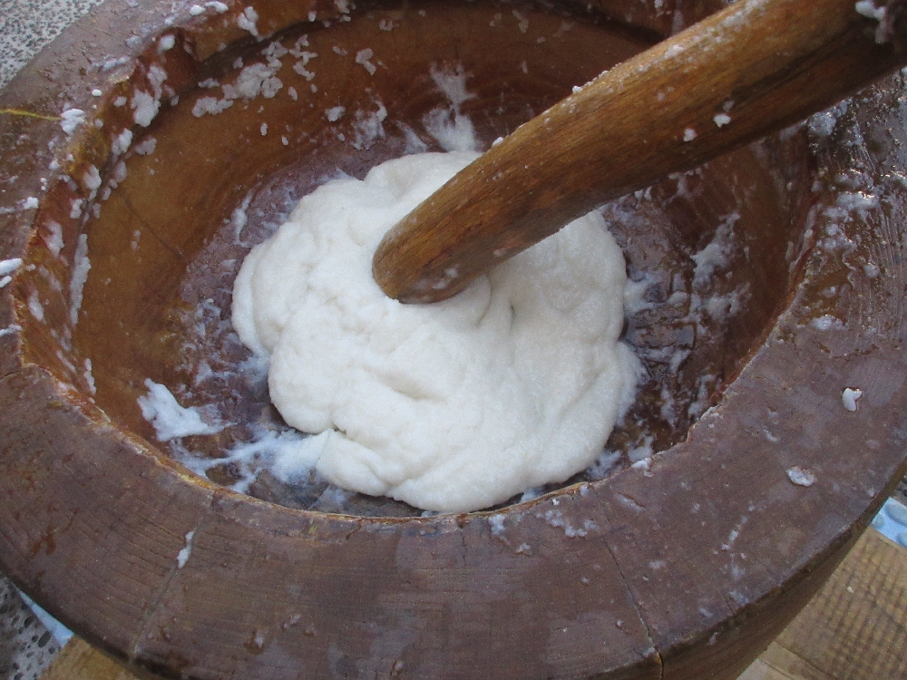 【おもちつき】